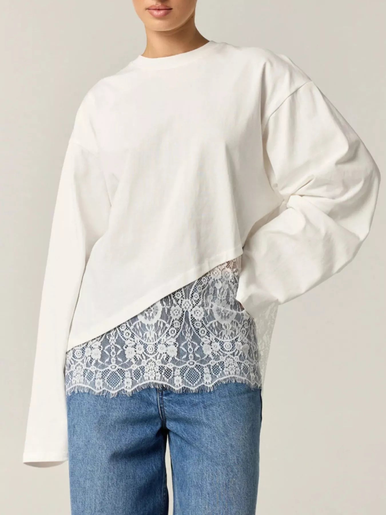 Long-Sleeve T-Shirt with Asymmetric Lace Hem
