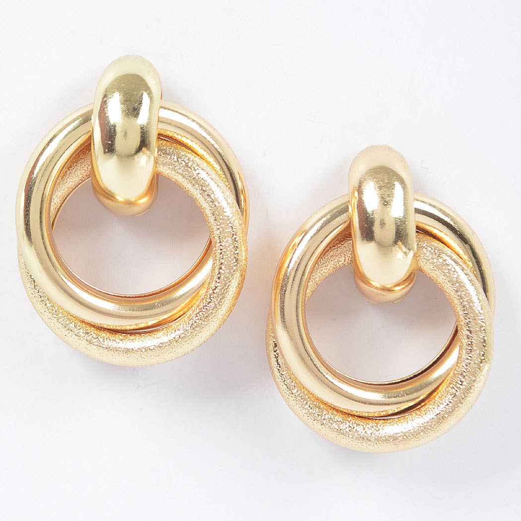 Metal Stud Earring: Gold