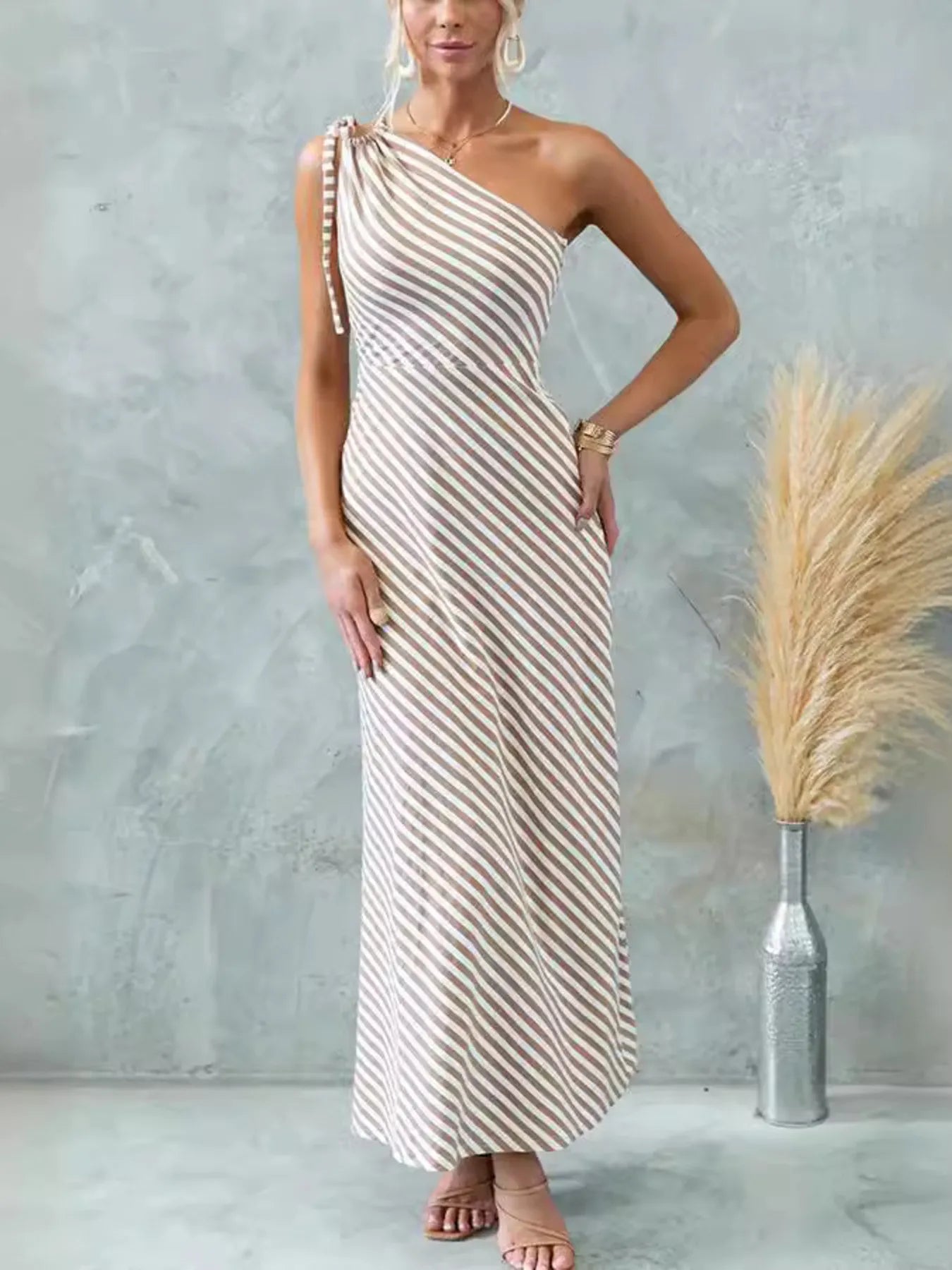 one shoulder striped dress Ocean Road Tied One-Shoulder Maxi Stripe Black With a flattering striped design and a figure BNWT H&M XS Lyocell-Blend One-Shoulder