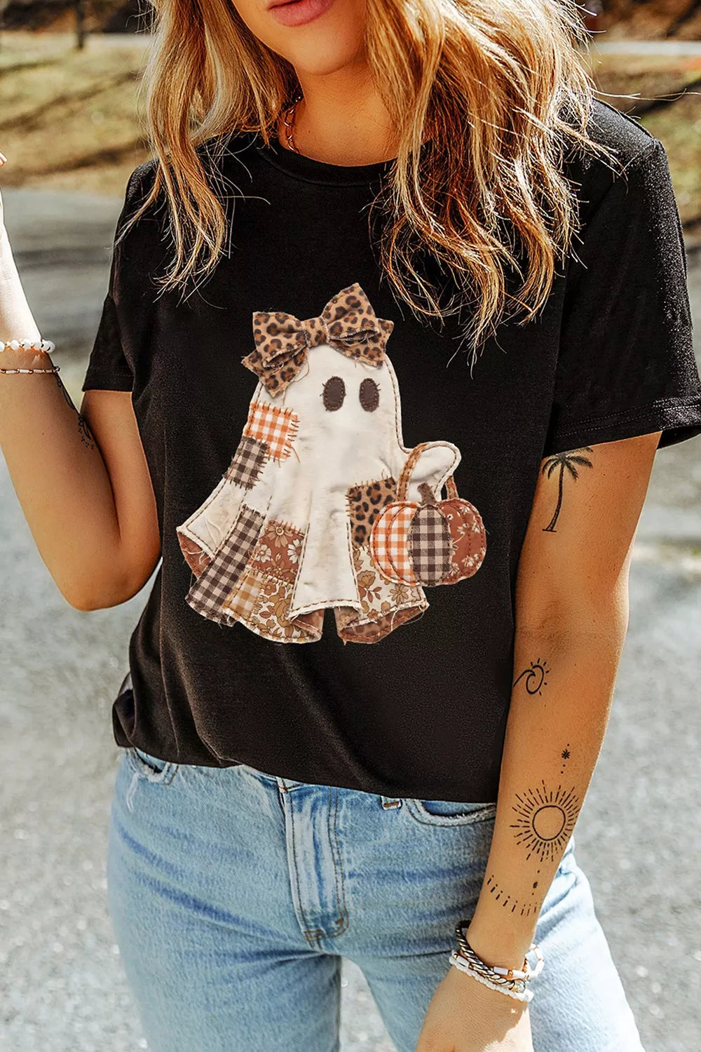 Full Size Halloween Ghost Applique Short Sleeve T-Shirt Plus Size