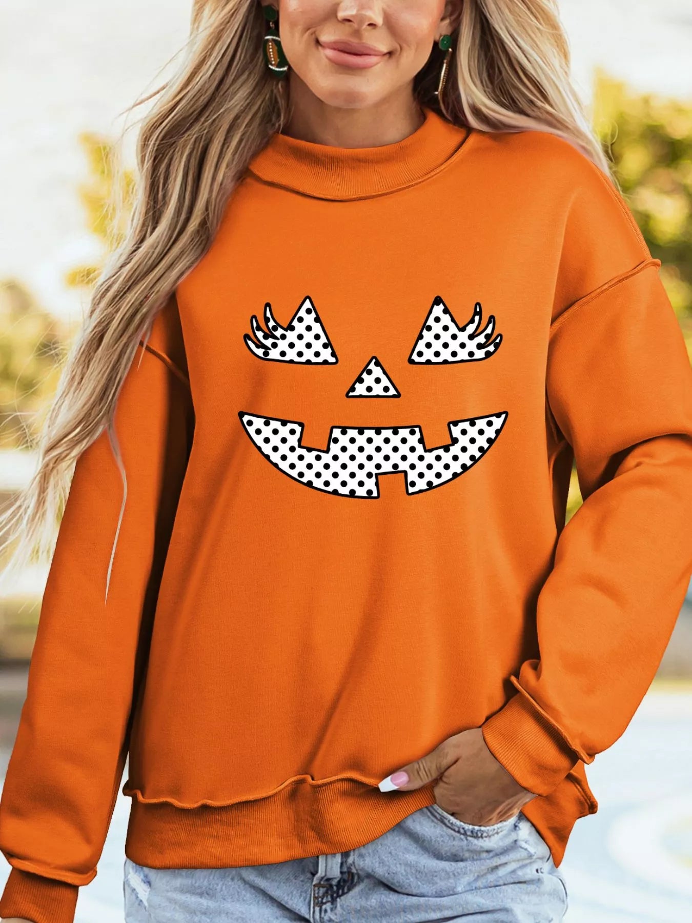 Polka Dot Pumpkin Face Halloween Graphic Pullover Sweatshirt