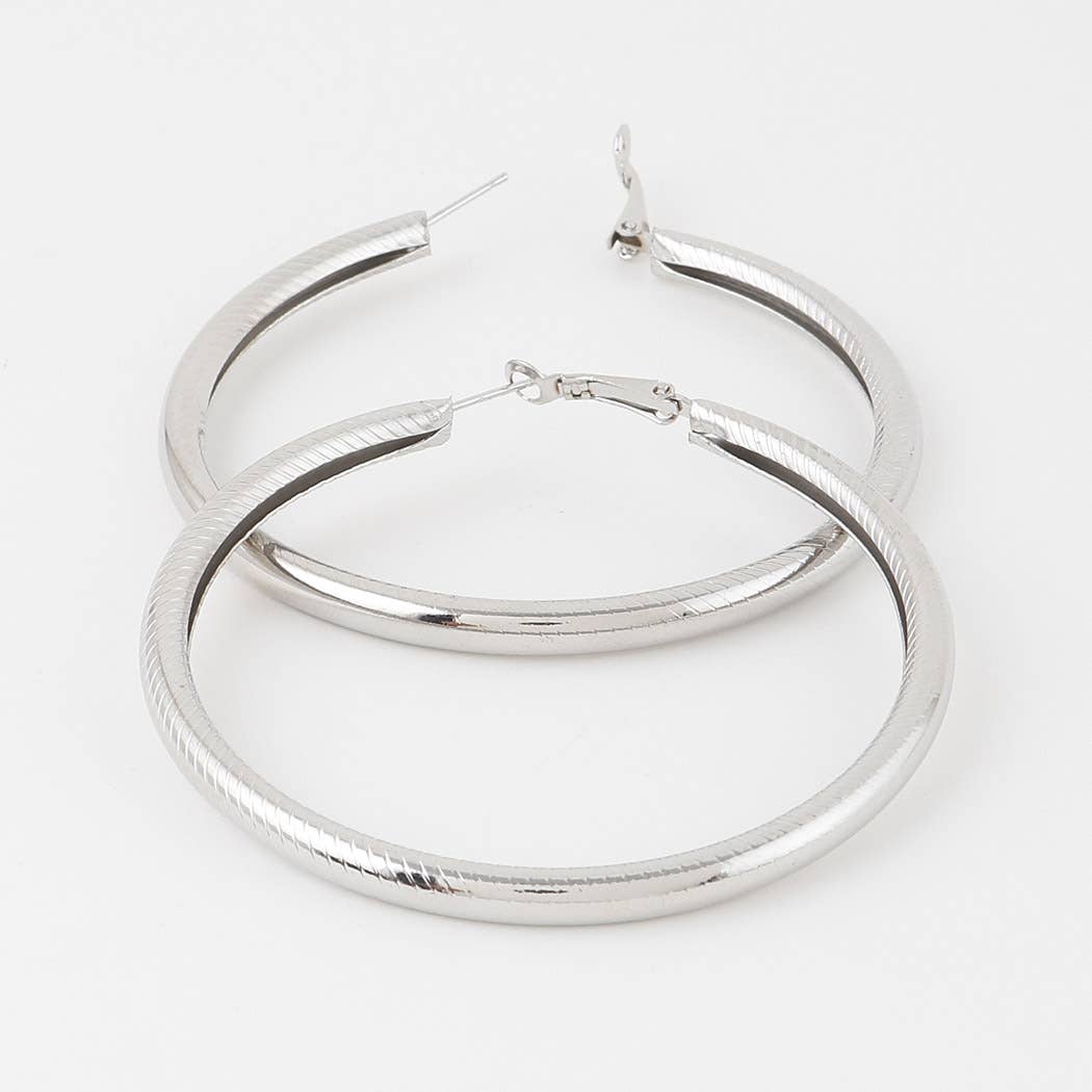 Wide Minimal Ribbed Hoop Earrings: SL