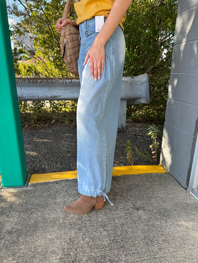 Jen - A Pair of Ankle Drawstring Denim Pants