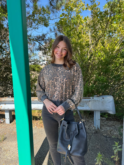 Nickie - Leopard Print Open Back Top