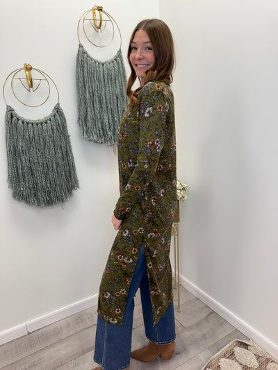 Vera - A Long Floral Print Hacci Open Duster with Side Slits