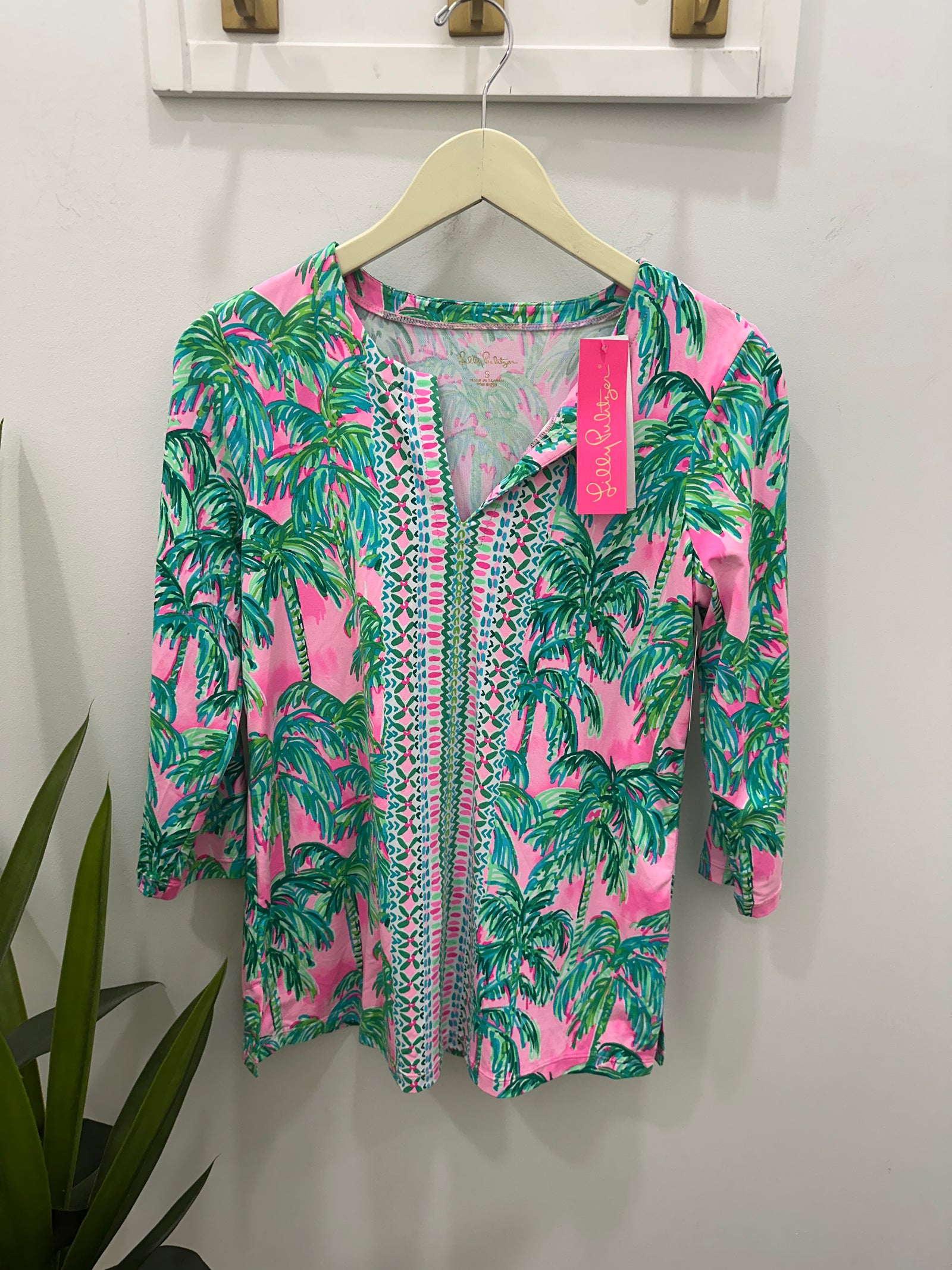 Lilly Pulitzer - A Long Sleeve Tropical Print Top
