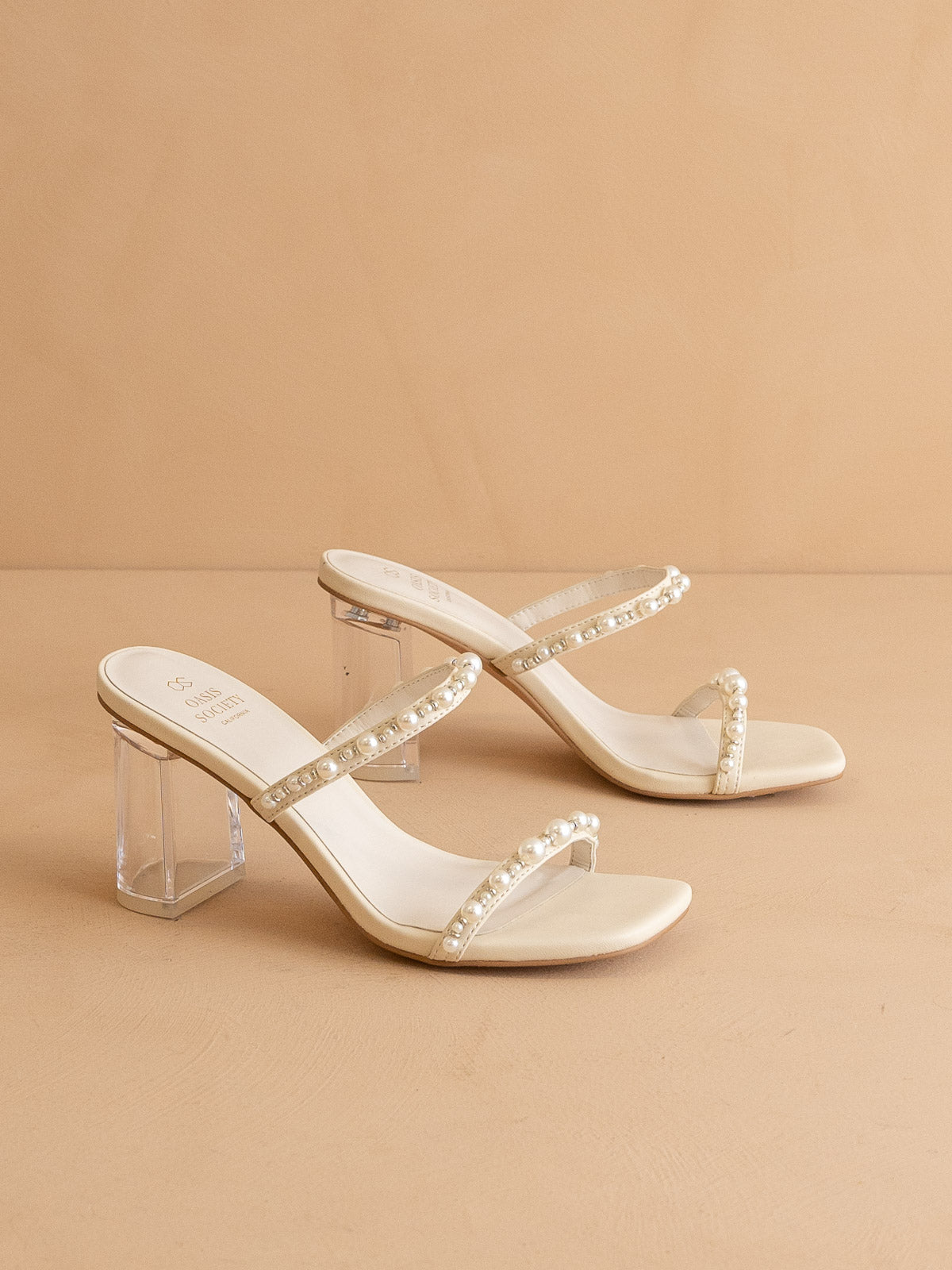 Explore More Collection Explore More Collection - The Mae | Beige Wedding Pearl Detail Clear B ...