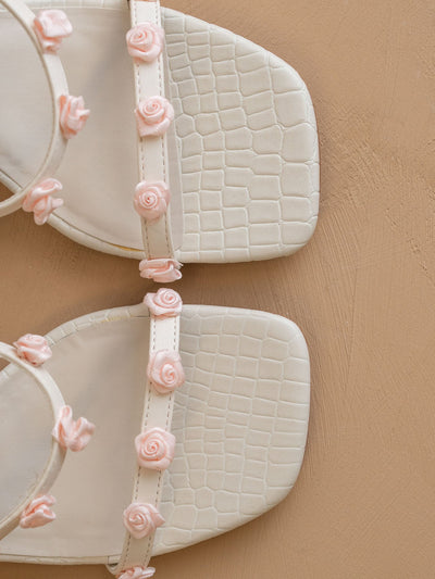 The Nia | White Rosette Adorned Block Heel