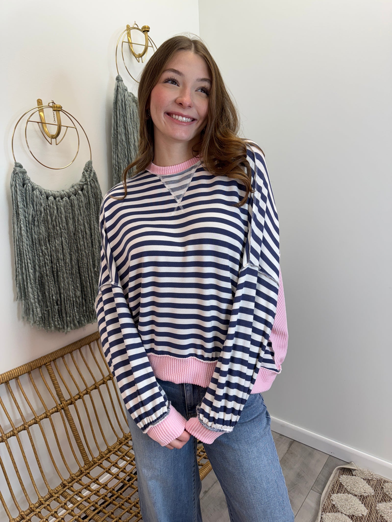 Vita - A Crew Neck Loose Fit Stripe Pullover Kit Top