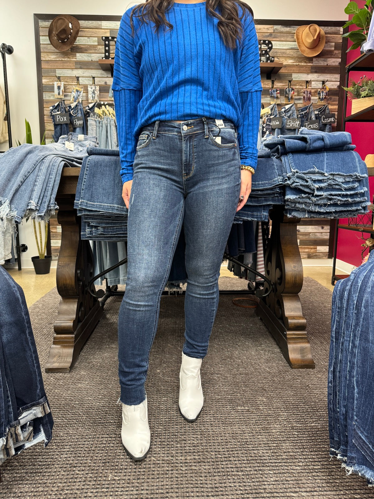 Janice - A Mid Rise Vintage Raw Hem Skinny Jean