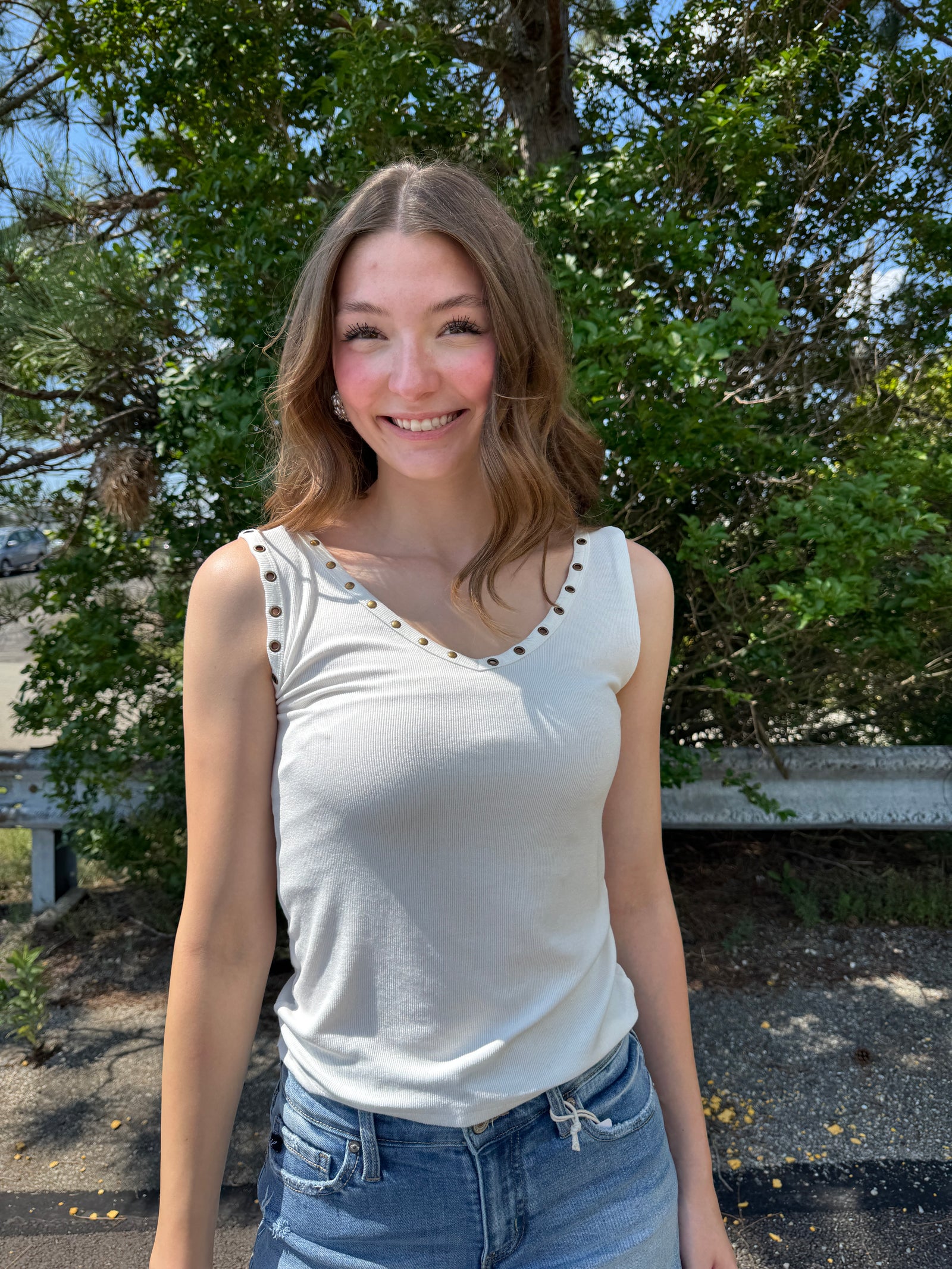 Morgan - A V-Neck & Sleeveless Top with Stud Eyelet Trim