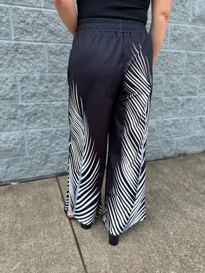 Vicki - A Pair of Printed Wide Leg Pants