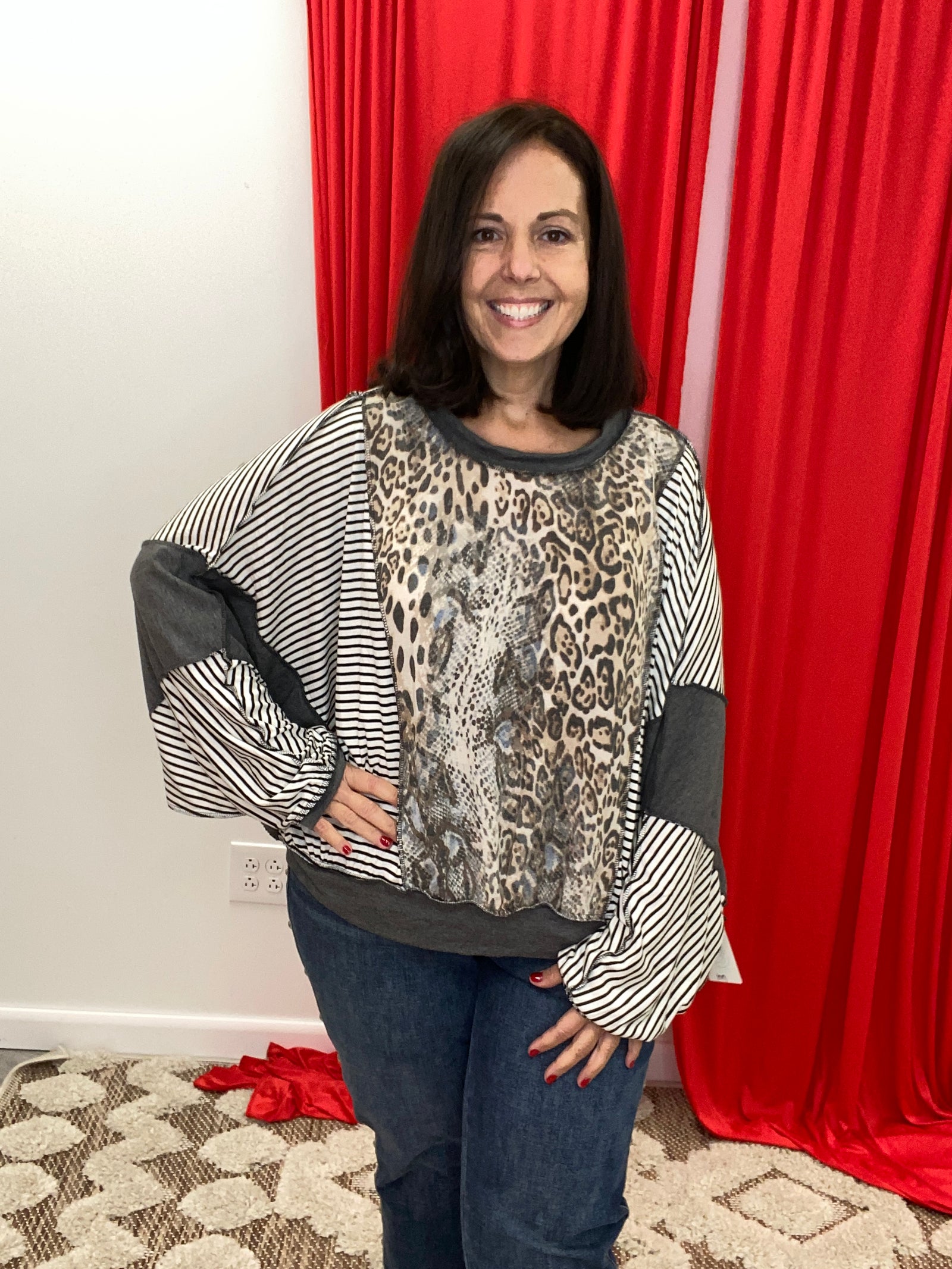 Tonette - A Round Neck Oversized Loose Fit Dolman Sleeve Banded Leopard Print Top
