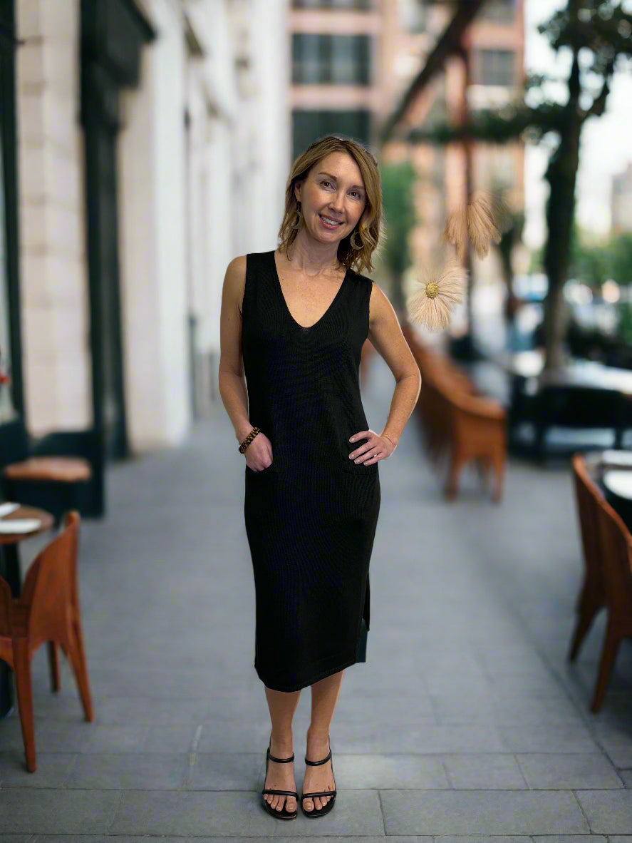 Louise - V-Neck Sweater Midi Dress