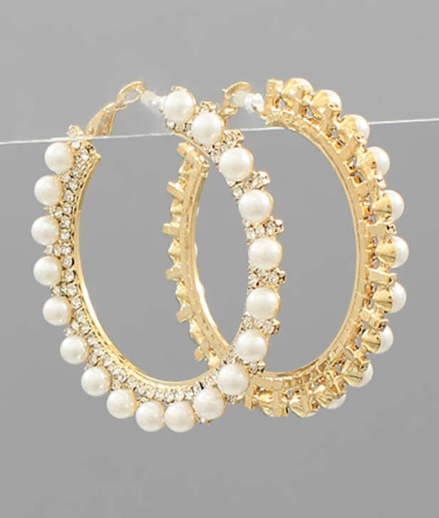Pearly - A Pearl Stud Earring