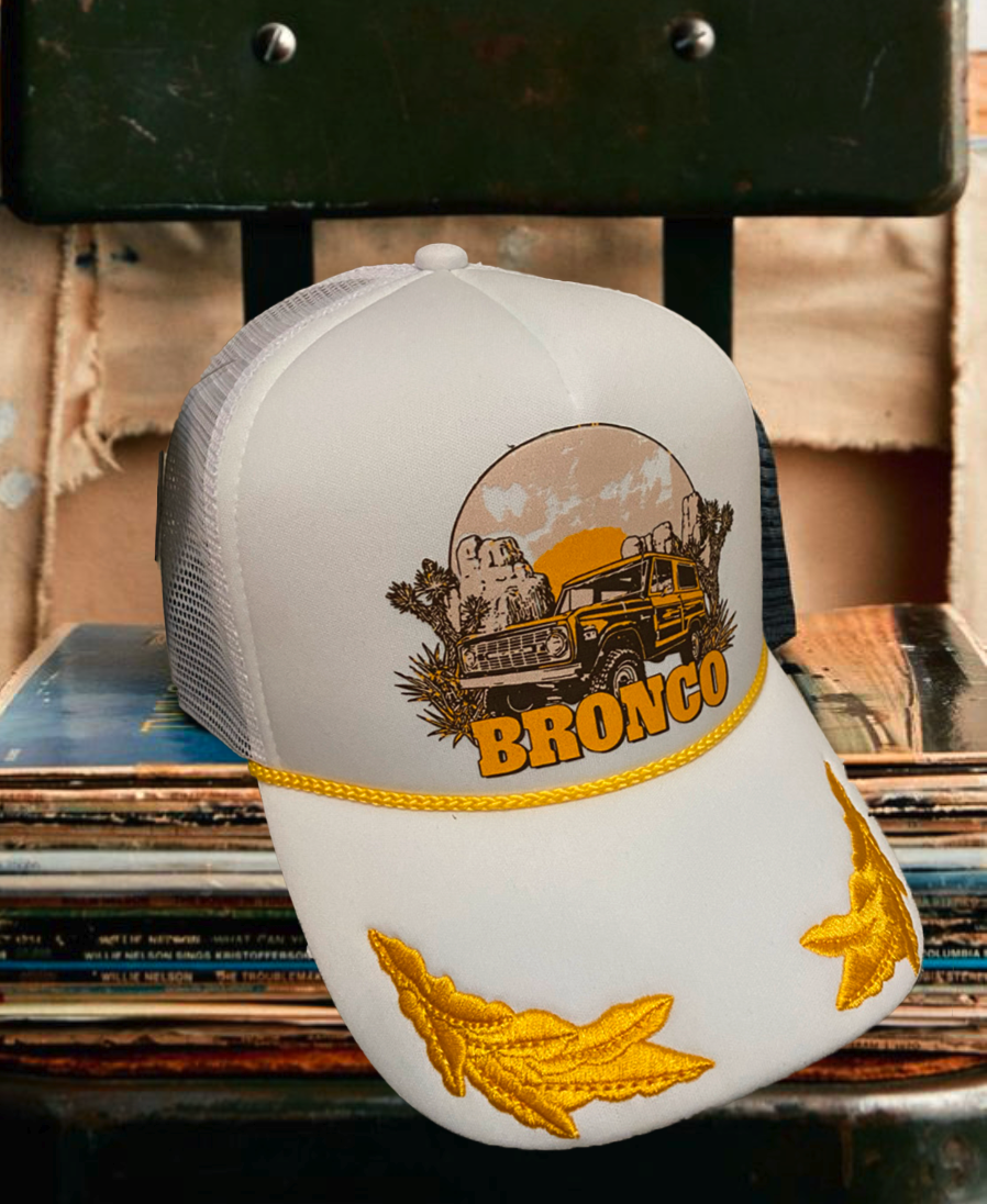 Bronco vintage Sailor Trucker Foam Hat : White/Gold leaf