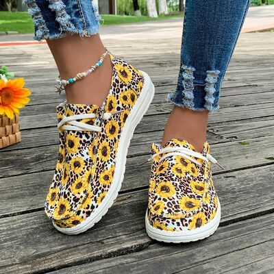 Explore More Collection - Printed Round Toe Flat Sneakers