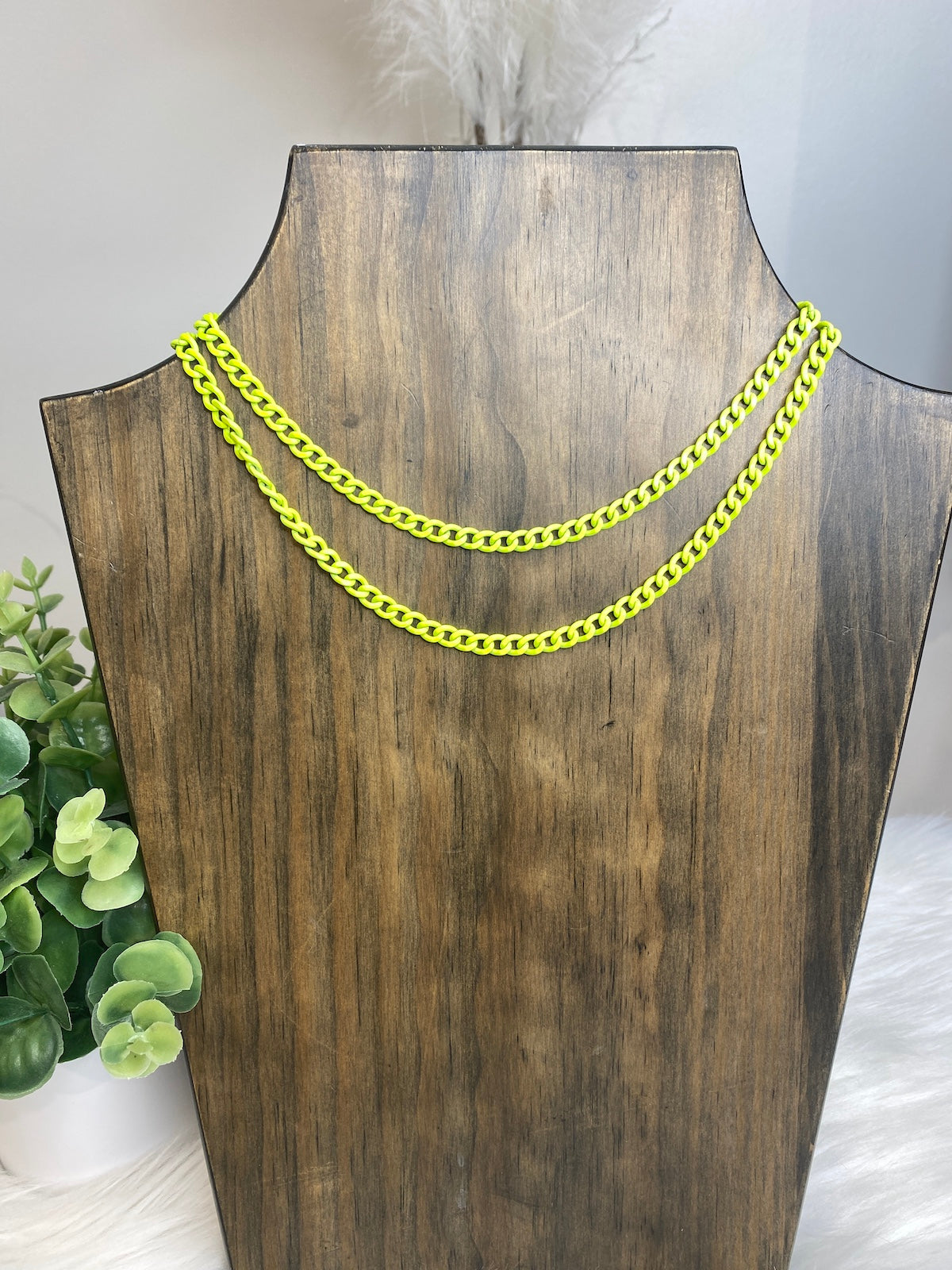 Jayla - Enamel Curb Chain Necklace